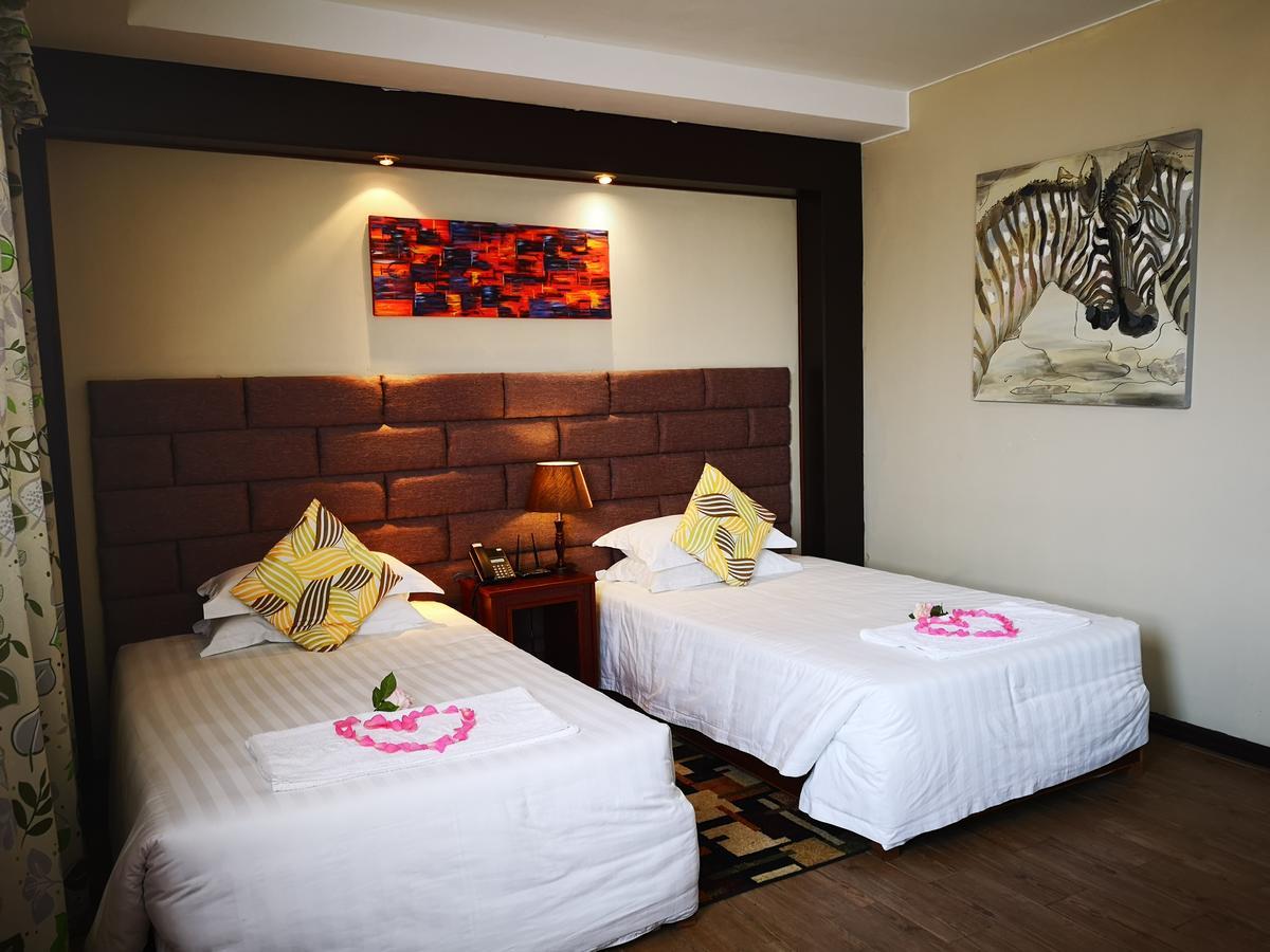 Great Wall Hotel Dar es Salaam Exterior photo